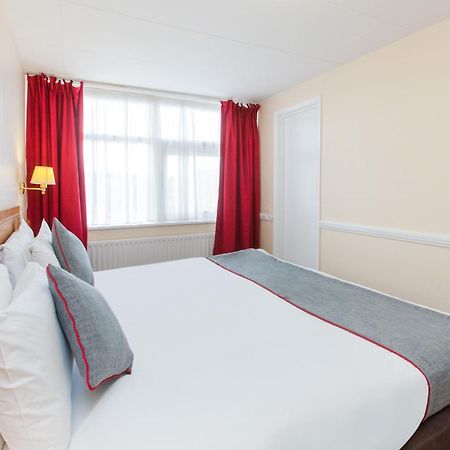 Oyo Stade Court Hotel Hythe  Exterior foto